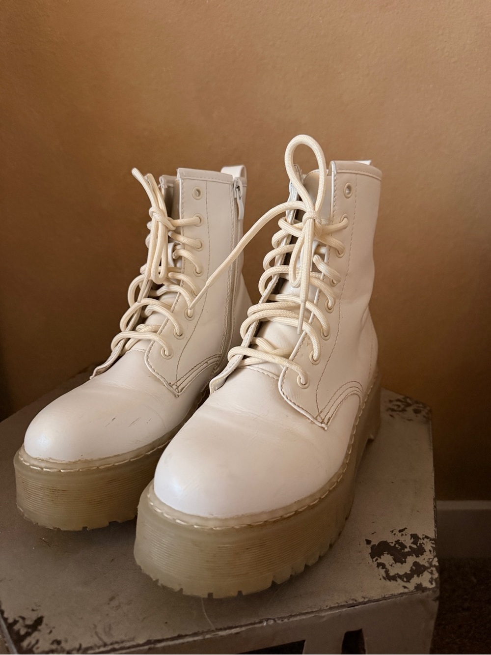 Steve Madden combat Betty boots